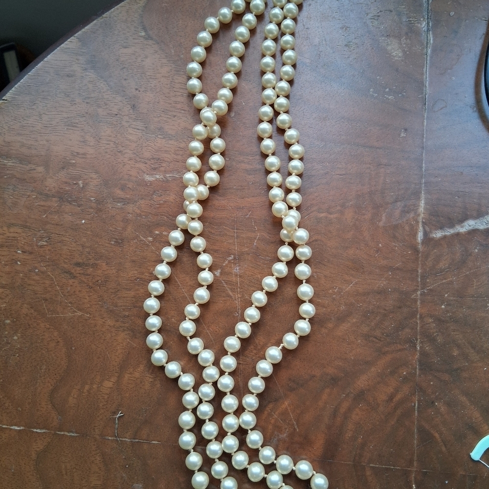 Vintage Coro costume Pearl necklace